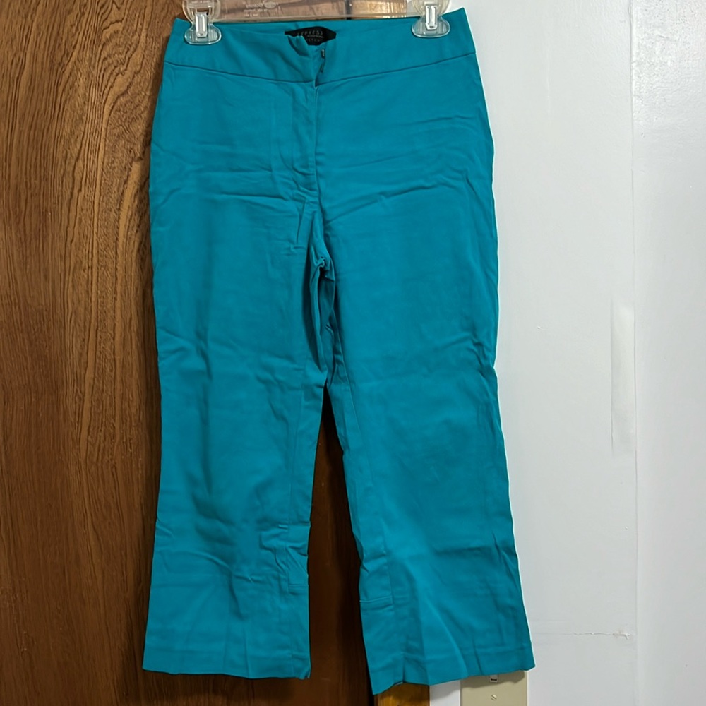 Women’s Capri Pants